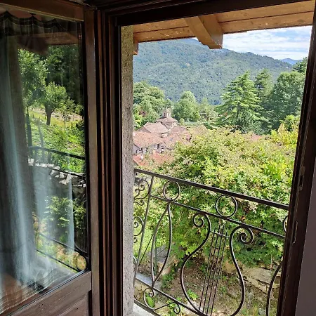 Authentic Rural House 200 Mt Form The Parking 펜션 메르고초
