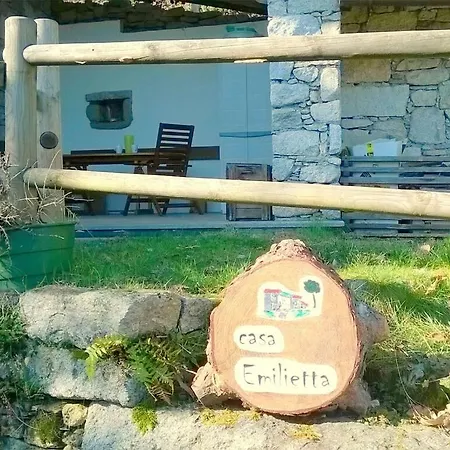 펜션 Authentic Rural House 200 Mt Form The Parking *